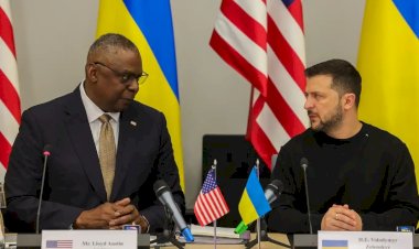 ABD Savunma Bakanı Austin destek için Kiev’de