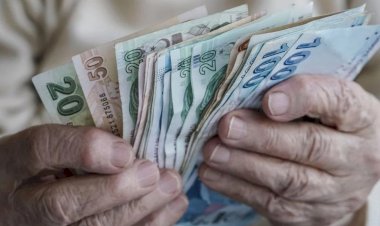 Çalışan Emeklilere Bir Müjde: 5 Bin TL İkramiye Kabul Edildi