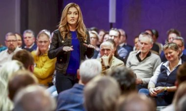 Hollanda'da Geert Wilders koalisyon için diğer partileri ikna etmekte zorlanıyor