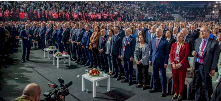 CHP Kurultayı'nda 2. gün: Parti Meclisi belirleniyor