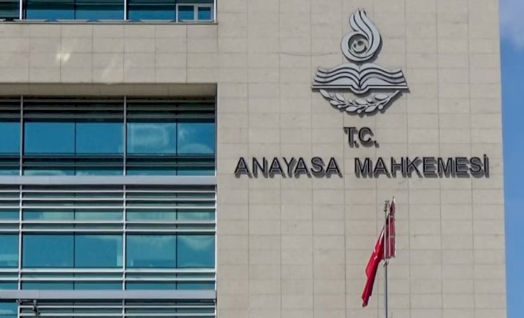 Basın örgütlerinden Anayasa Mahkemesi'ne çağrı: "Dezenformasyon yasasını iptal edin”