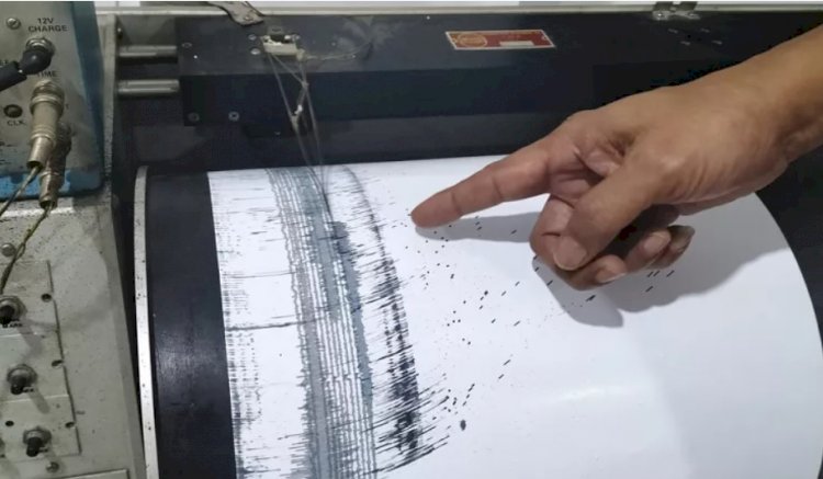 Endonezya'nın doğusunu seri depremler vurdu