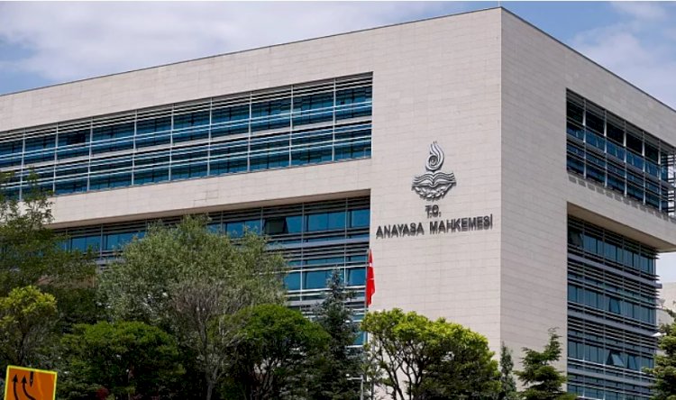 Anayasa Mahkemesi, dezenformasyon yasasının iptali istemini oy çokluğu ile reddetti