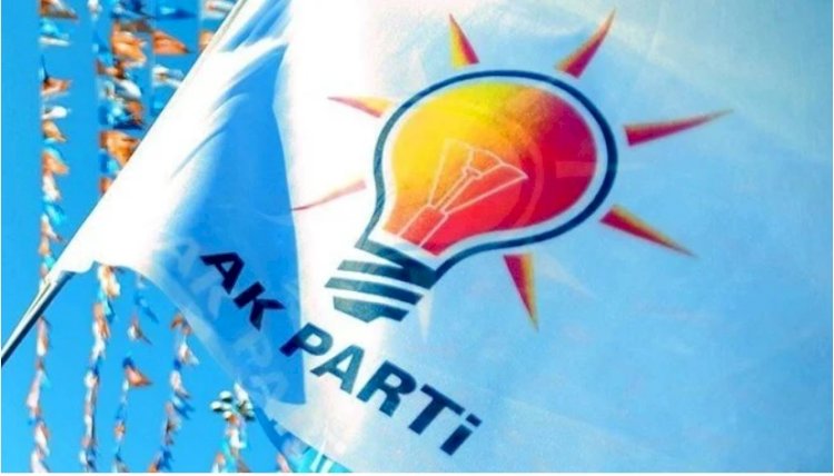 AK Parti kendi geçmişini yiyor