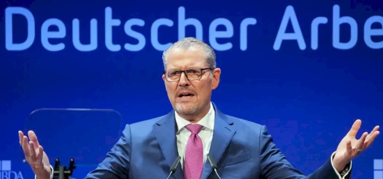 Dulger: Almanya refahını kaybedecek