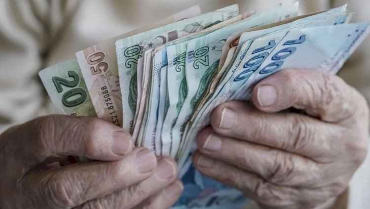 Çalışan Emeklilere Bir Müjde: 5 Bin TL İkramiye Kabul Edildi