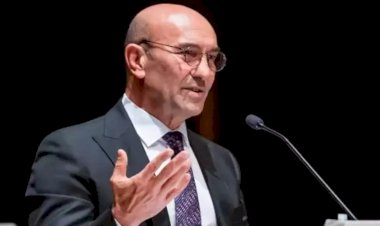 Tunç Soyer, CHP İzmir İl Başkanlığına Adaylık Başvurusu Yaptı