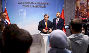 Başkan Batur'dan Flaş Karar: İzmir Büyükşehir Belediye Başkanlığı İçin Aday Adayı Oldu
