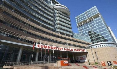 CHP, Yerel Seçimlere Hazırlık İçin 68 Kentte Sahaya İndi: Vekiller Adayları ve Seçmenleri Dinliyor