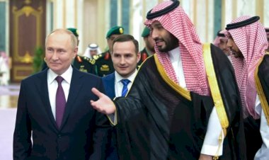 Rusya ve Suudi Arabistan'dan OPEC+ üyelerine kesintiye katılma çağrısı