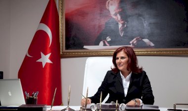 CHP İzmir İçin Sürpriz Aday Arayışında: Öne Çıkan İsim Aydın Büyükşehir Belediye Başkanı Özlem Çerçioğlu