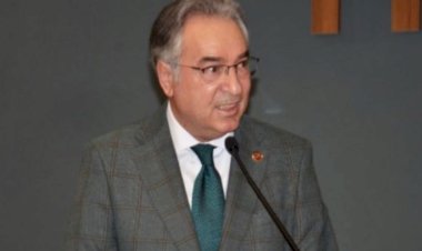 İYİ Parti'de İstifa Dalgası: İzmir Büyükşehir Belediyesi'nde Kemal Sevinç İstifa Etti