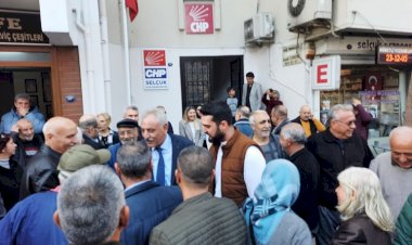 Şerafettin Budak Selçuk'tan aday adayı oldu.