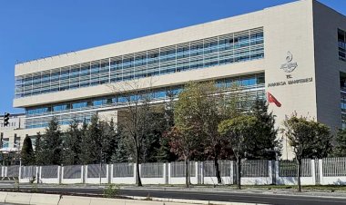 Erdoğan 2024'te AYM'ye üç üye seçecek