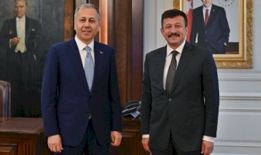 AK Parti'nin Büyükşehir Belediye Başkan Adayları Belli Oluyor: İşte İsimler