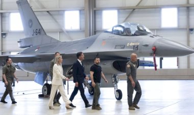 Hollanda, Ukrayna'ya 18 adet F-16 savaş uçağı gönderecek