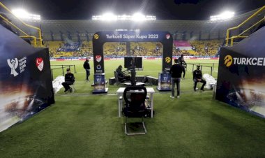 Galatasaray ve Fenerbahçe İstanbul'da coşkuyla karşılandı: Riyad'da neler oldu?