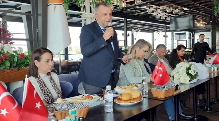 AK Parti Çiğli İlçe Başkanlığı'ndan Yeni Yönetim ve Hedefler