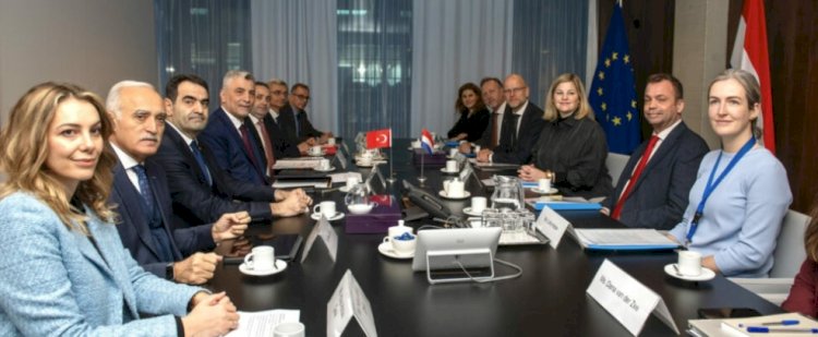 DÜNYA TÜRK İŞADAMLARININ KALBİ AMSTERDAM’DA ATTI