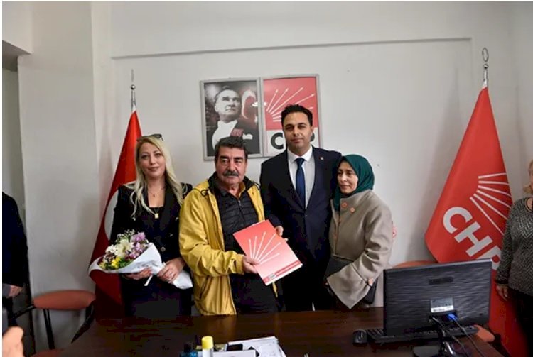 CHP'li Baran Gezmiş Yıldırım, Foça Belediye Başkanlığı İçin Aday Adaylığını Duyurdu