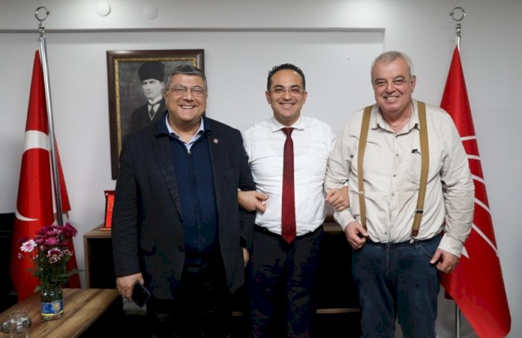 Olgun Atila'ya Bornova'da Sevgi Sel! Sağanak Yağmura Rağmen Miting Alanında