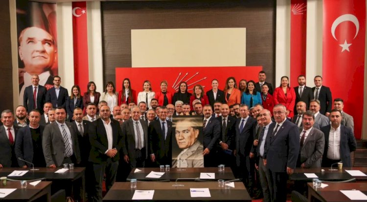 CHP İzmir'den Ankara Çıkarması: Genel Başkan Özel ile Görüştüler