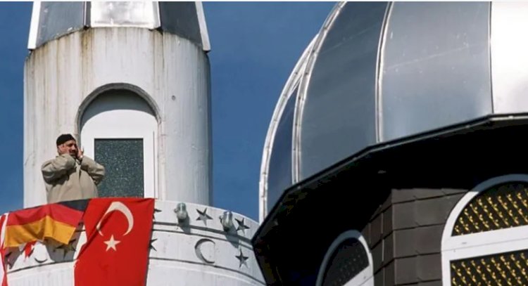 Almanya her yıl 100 imam yetiştirecek: Hedef Türkiye'den gönderilen imamların yerini almaları