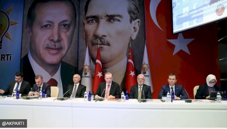 AKP'de İstanbul için yapılan temayül yoklamasında 4 isim öne çıktı