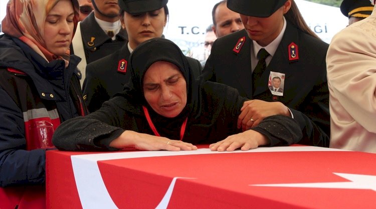 Şehit cenazeleri siyasallaştırıldı.