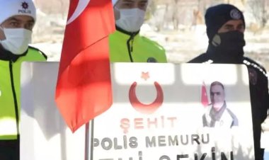 Şehit polis memuru Fethi Sekin mezarı başında anıldı