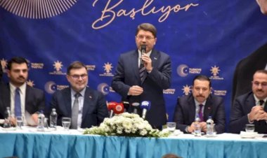 Yılmaz Tunç: İzmir, AK belediyeciliğe susamış