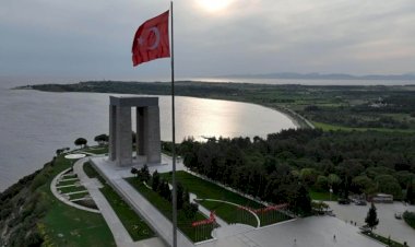 Dünyanın en iyi Call of Duty oyuncusuydu... Bikinili pozları olay oldu