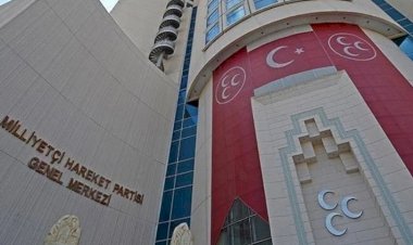 MHP, İki Büyükşehirde Belediye Başkan Adaylarını Tanıttı