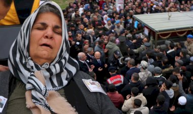 Türkiye kahramanlarına ağlıyor! Şehitlerimize son görev