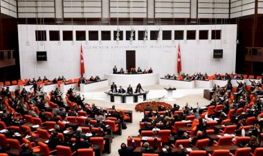 TBMM, 'Teröre Karşı Bildiri' Tezkeresini Kabul Etti
