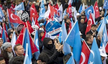 Doğu Türkistanlılardan Türkiye'ye deport tepkisi