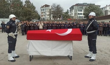 TEM’deki kazada şehit olan 13 yıllık polis son yolculuğuna uğurlandı