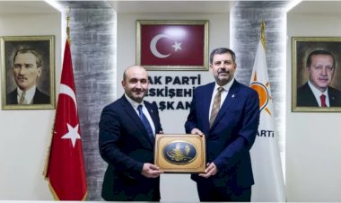 AK Parti Eskişehir il başkanı görevden alındı