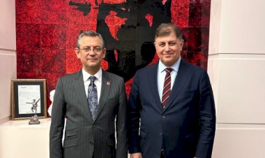 CHP'nin İzmir adayı Cemil Tugay: Sorunlara kalıcı çözümler üretecek, İzmir’i geleceğe taşıyacağız