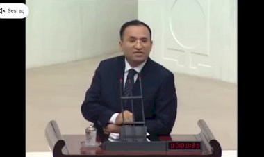 Bekir Bozdağ'ın, Fetullah Gülen'i övdüğü konuşması gündem oldu