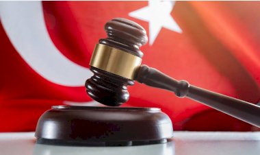Hukuku yok sayan yargıçlar tasfiye edilebilir mi?