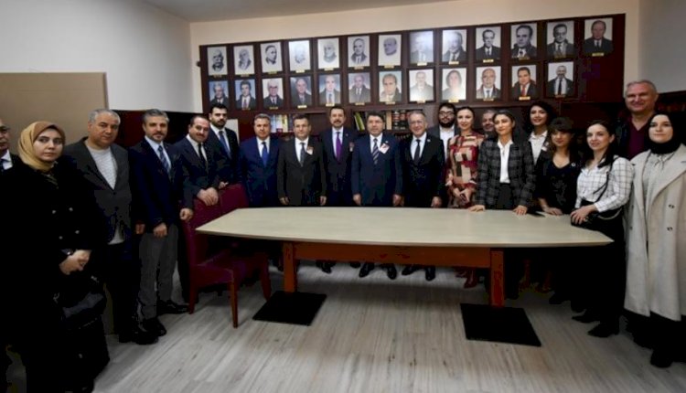 Adalet Bakanı Yılmaz Tunç İzmir Barosunu Ziyaret Etti