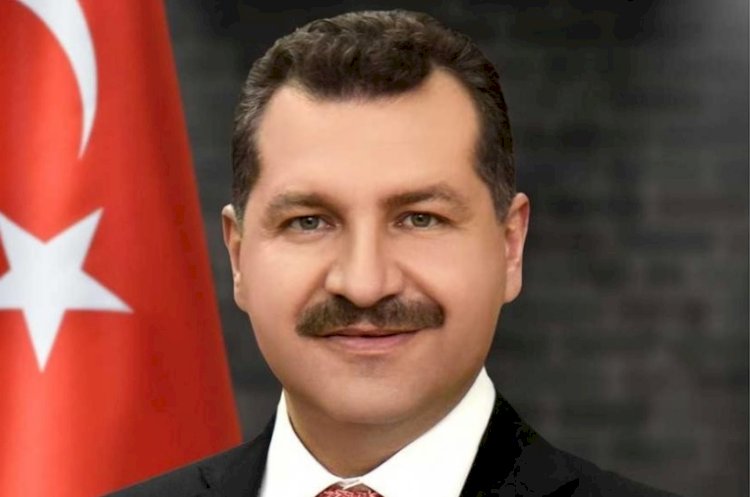 Balıkesir  Ak Parti Belediye Başkan adayı Yücel Yılmaz kimdir?