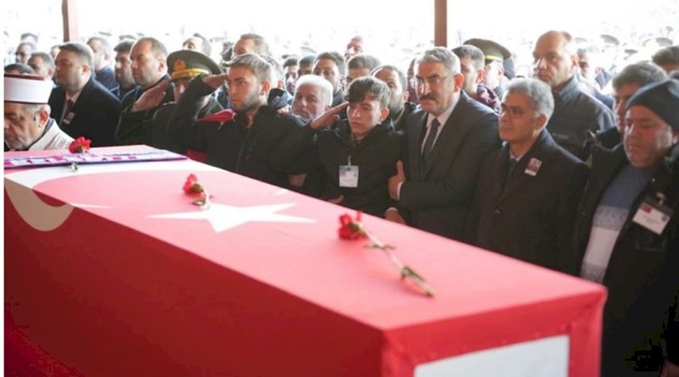 Herkes ölür, sadece şehitler ölmez!