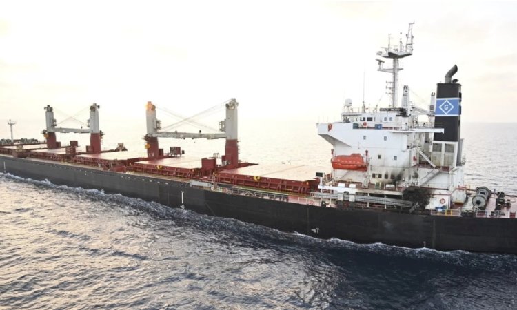 ABD ve İngiltere Yemen’in petrol ihraç ettiği Ras İsa Limanı’nı vurdu