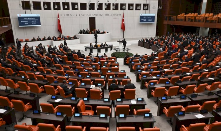 Türkiye İşçi Partisi Hatay milletvekili Can Atalay'ın milletvekilliği düşürüldü