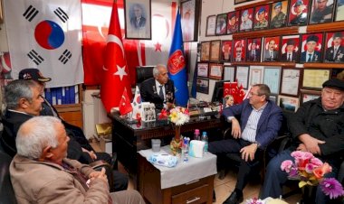 Ayvalık’ta Başkan Ergin seçim gezilerine başladı
