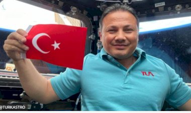 İlk Türk astronot Alper Gezeravcı'nın Dünya'ya dönüşü bir kez daha ertelendi
