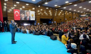 AK Parti Van ilçe adaylarını tanıttı!