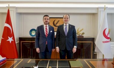 AK Parti'den istifa eden belediye başkanı Yeniden Refah Partisi'nden aday oldu
